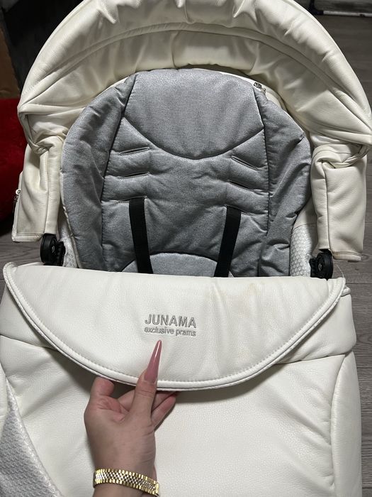 Коляска 2 в 1 Junama Diamond.