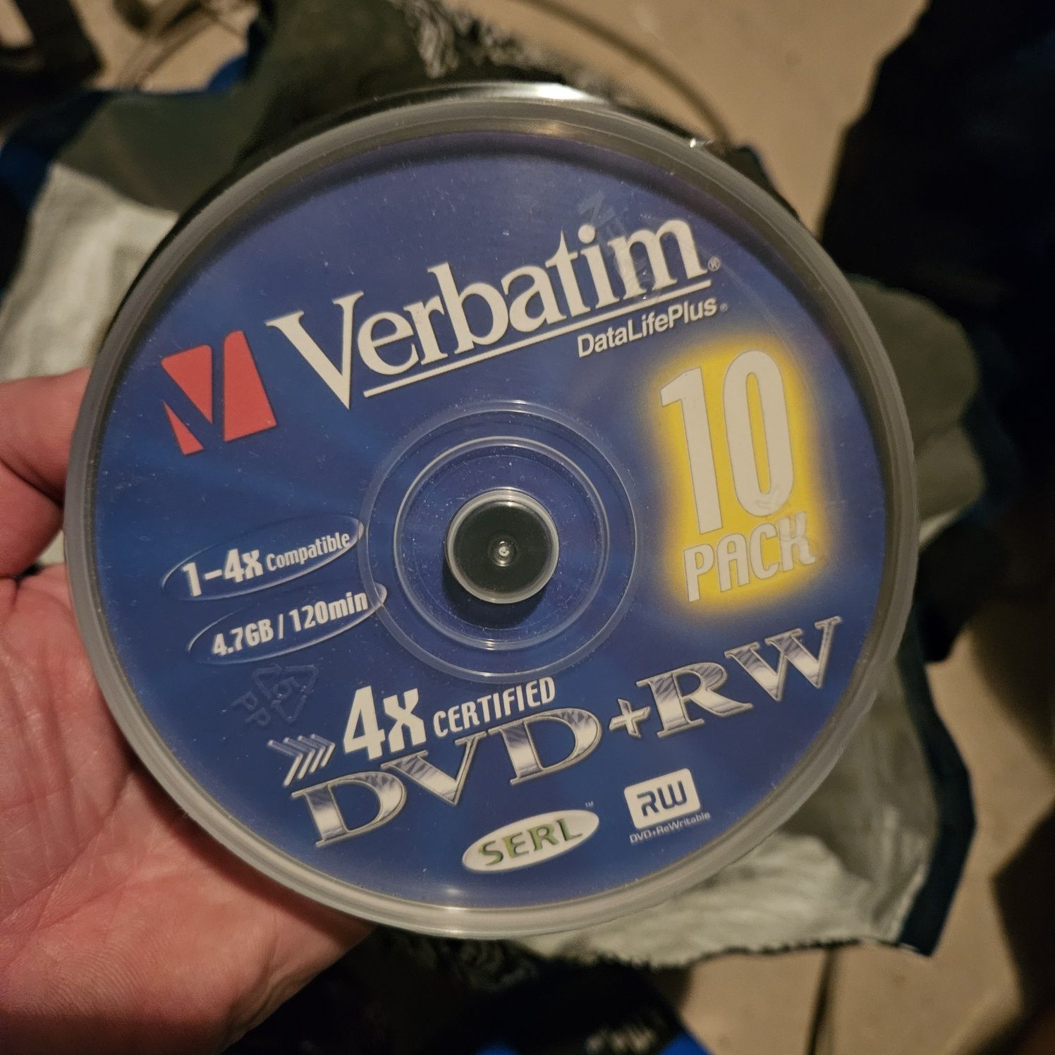 Caixas seladas de DVDs R/RW
