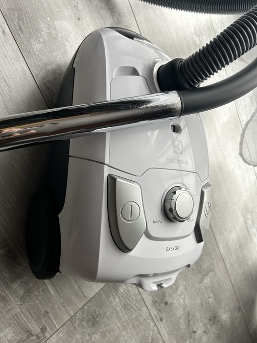 Odkurzacz Electrolux EEG41IW