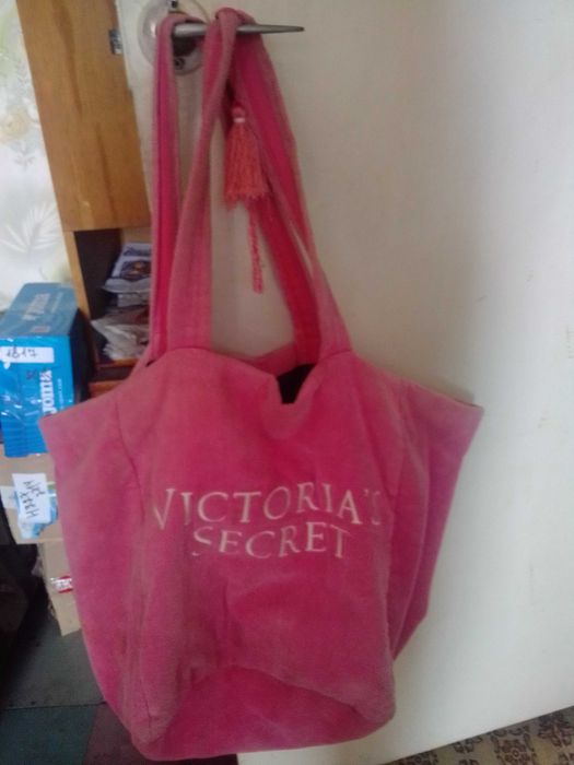 Рожеву махрову велику сумку