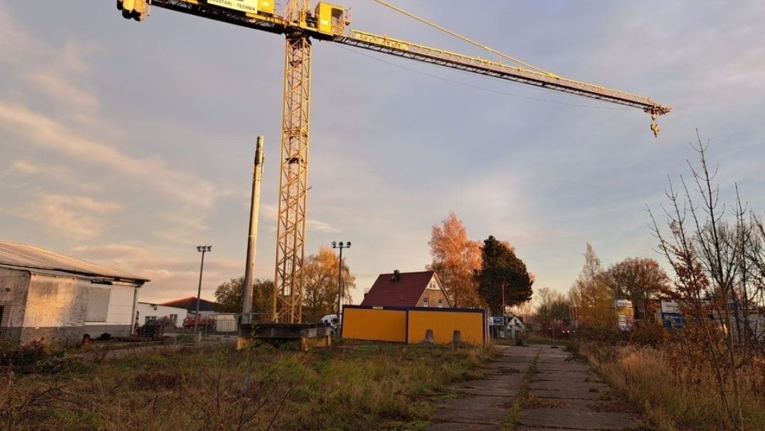 Продам Liebherr 71 EC