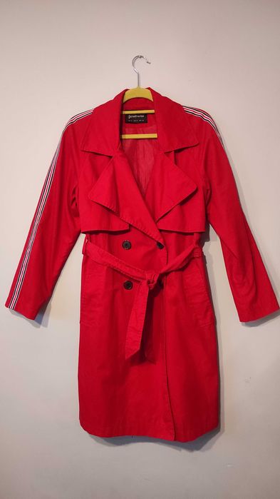 Stradivarius czerwony damski trencz płaszcz rozmiar M 38