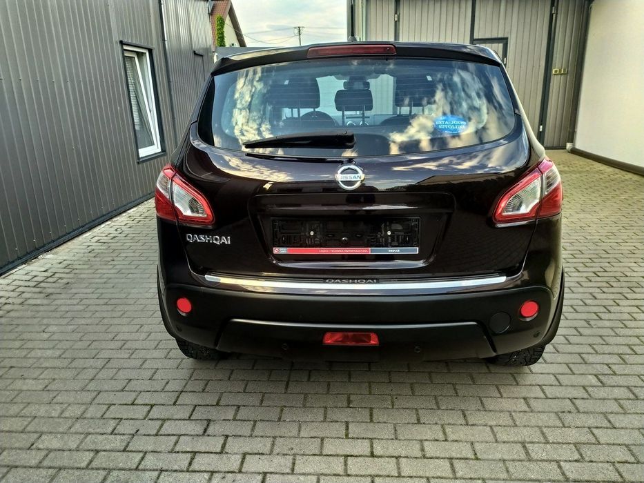 Nissan Qashqai 1.6 Benzyna Automat Klimatronic PDC Zarejestrowany