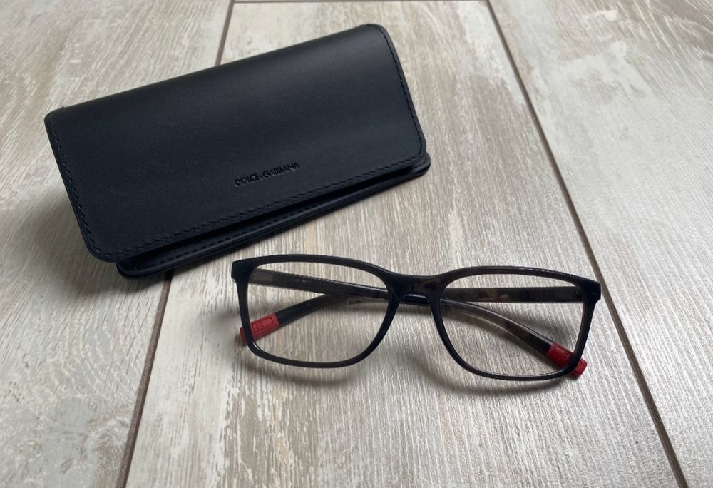 Чорні глянцеві чоловічі оправи  DG 5091 3160 від Dolce & Gabbana!