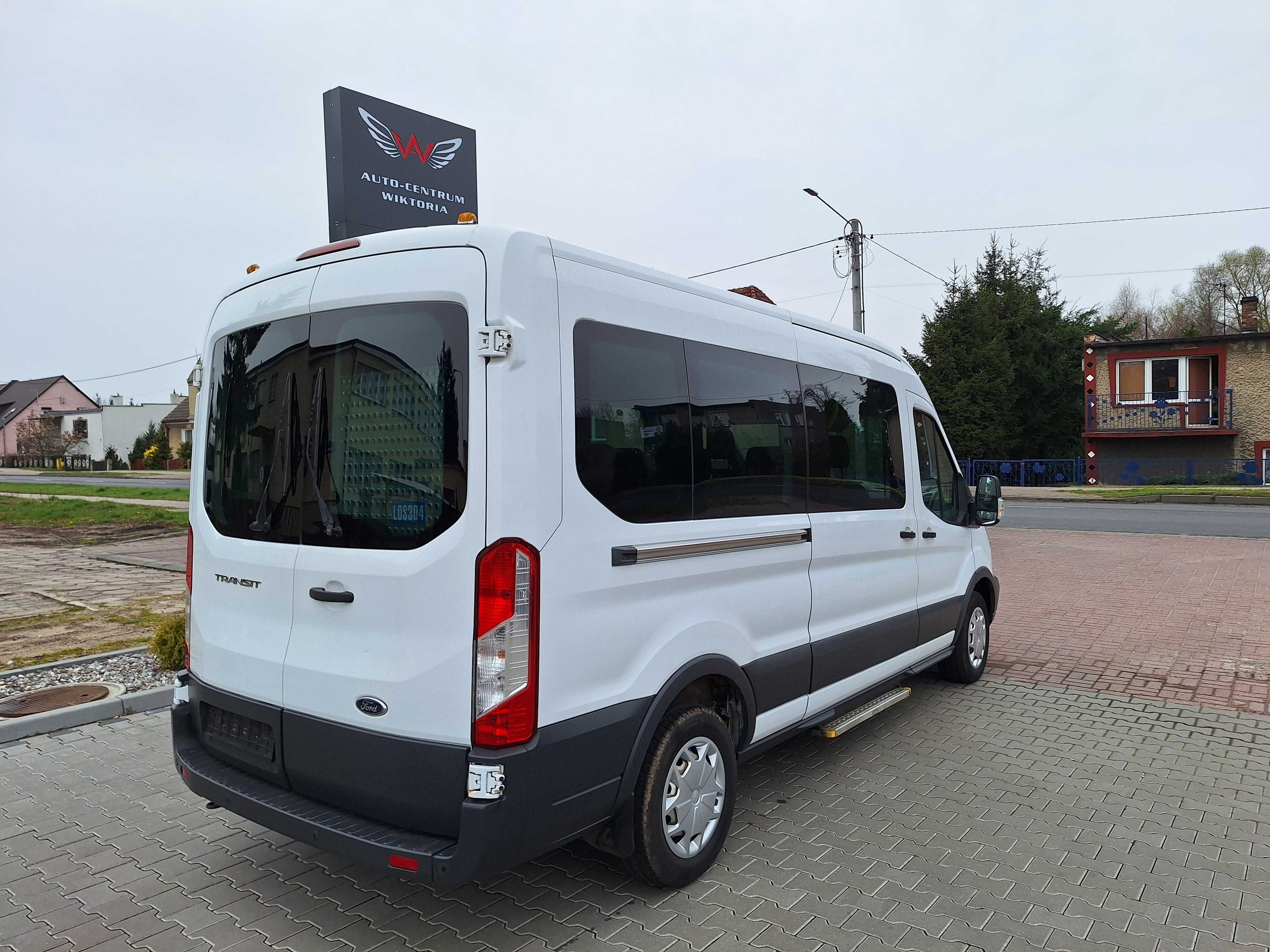 Ford Transit 8 osobowy *Podjazd dla wózków*