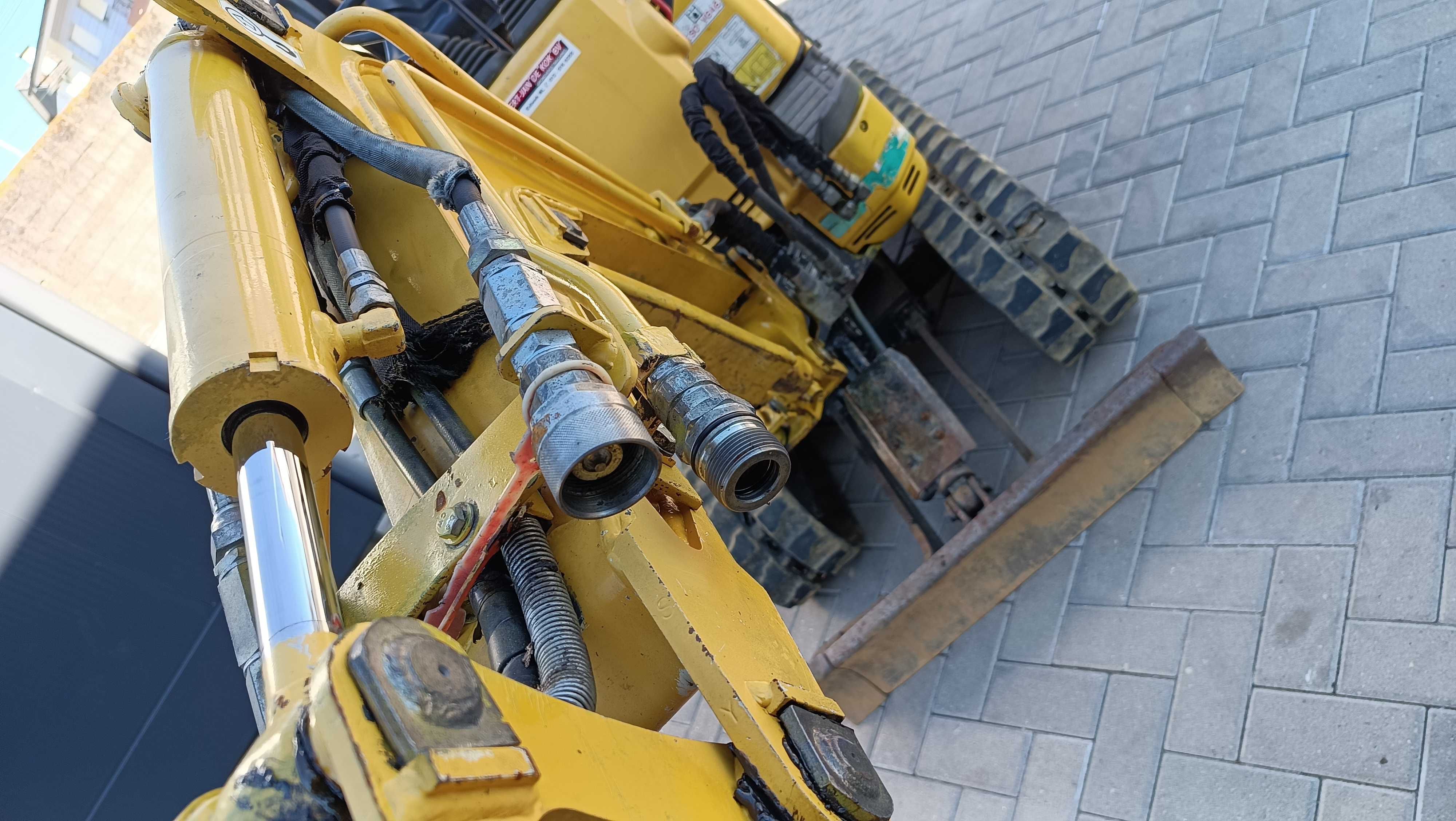 Mini giratória Yanmar SV08-1