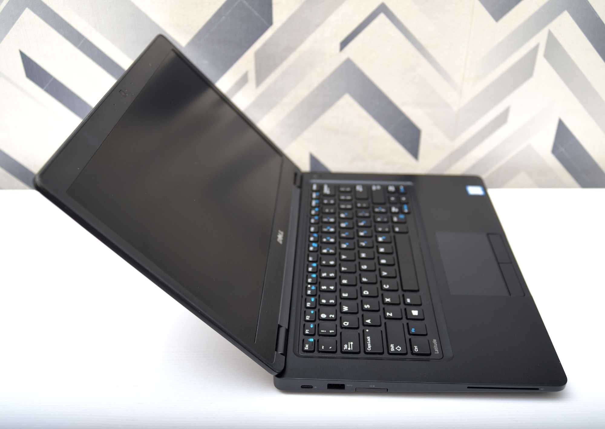 Dell latitude e5480/ i5-6440HQ/ 8 RAM/ 256 SSD/ 14 fhd IPS /ноутбук