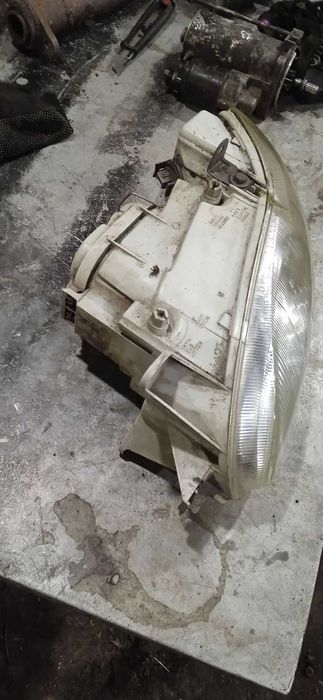 Фари форд ескорт мк6 фара ліва ford escort mk7 права фара