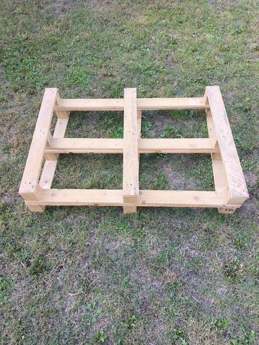 Palety drewniane 115 cm x 80 cm