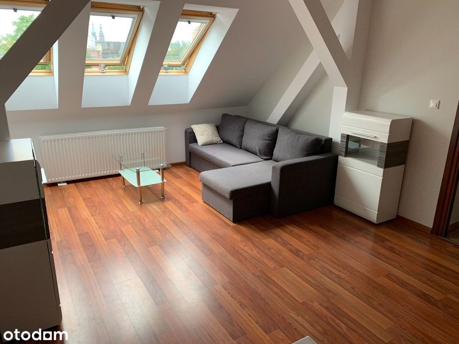 Do wynajęcia lokal 2 pokoje w centrum Legnic