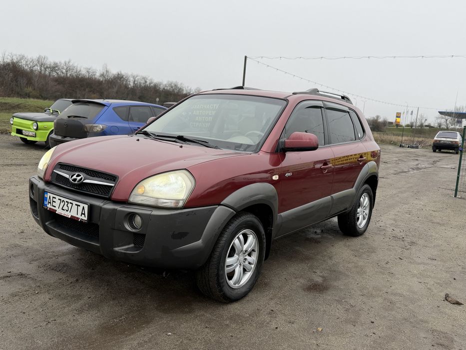 Hyundai Tucson 2.0 газ бензин АВТОМАТ