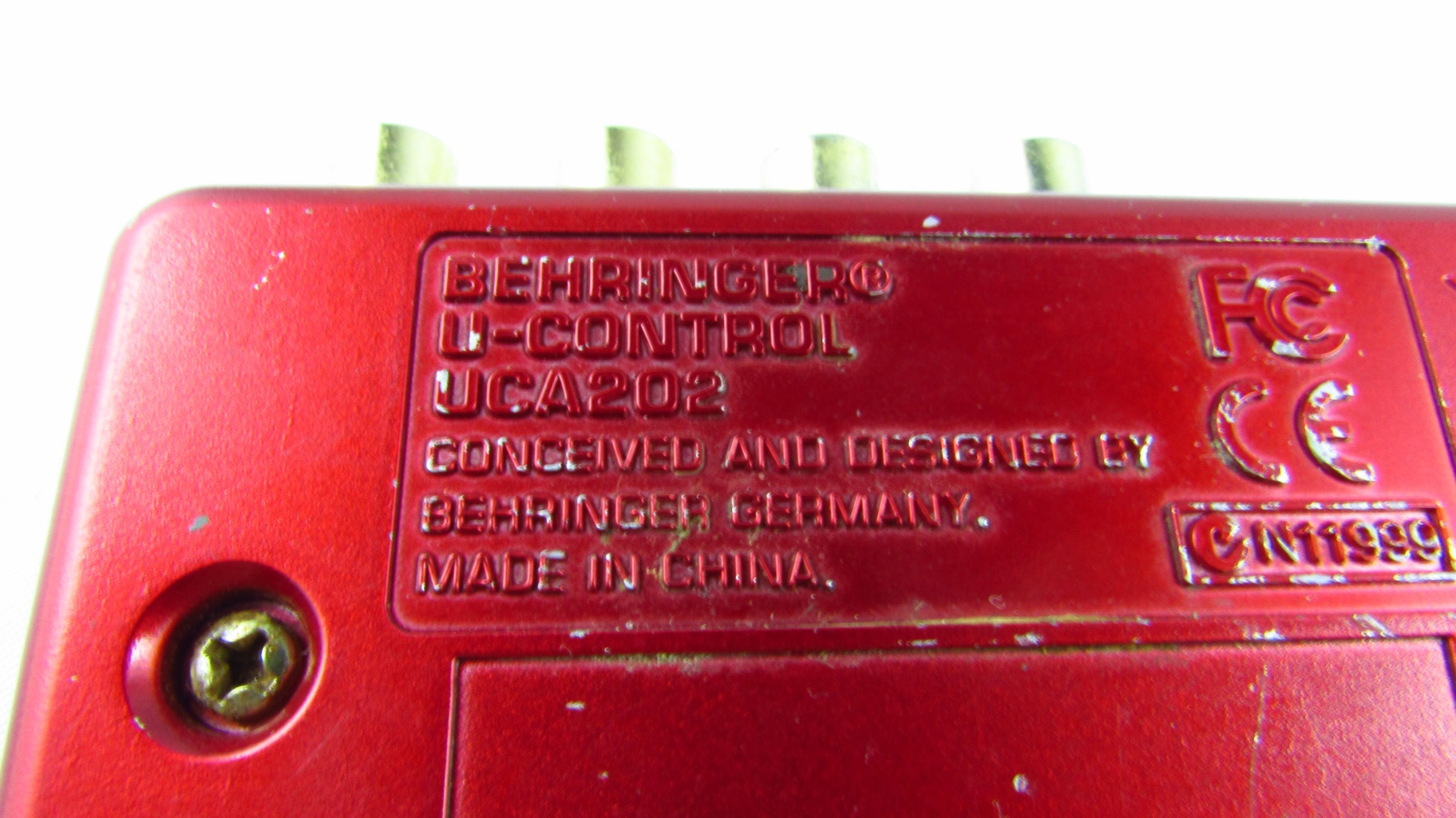 BEHRINGER - U-Control UCA222  Interfejs audio USB z wyjściem cyfrowym
