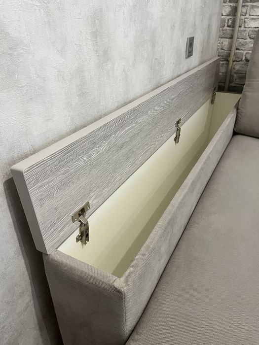 Продам почти новый диван