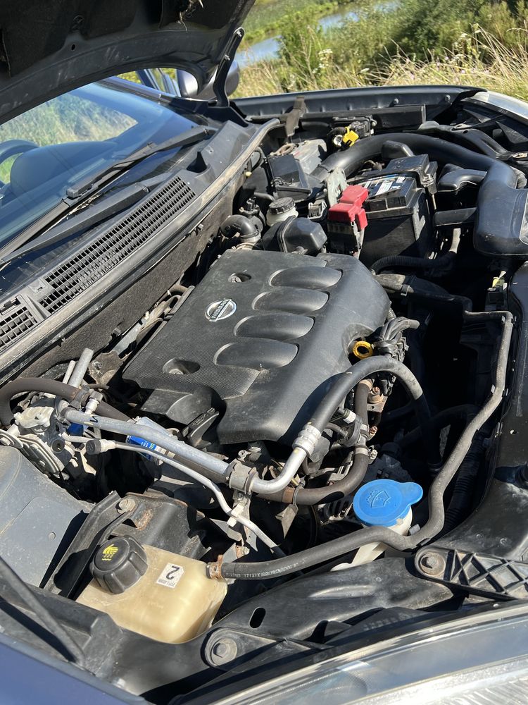 Машина Кросовер Nissan Qashqai +2 2008