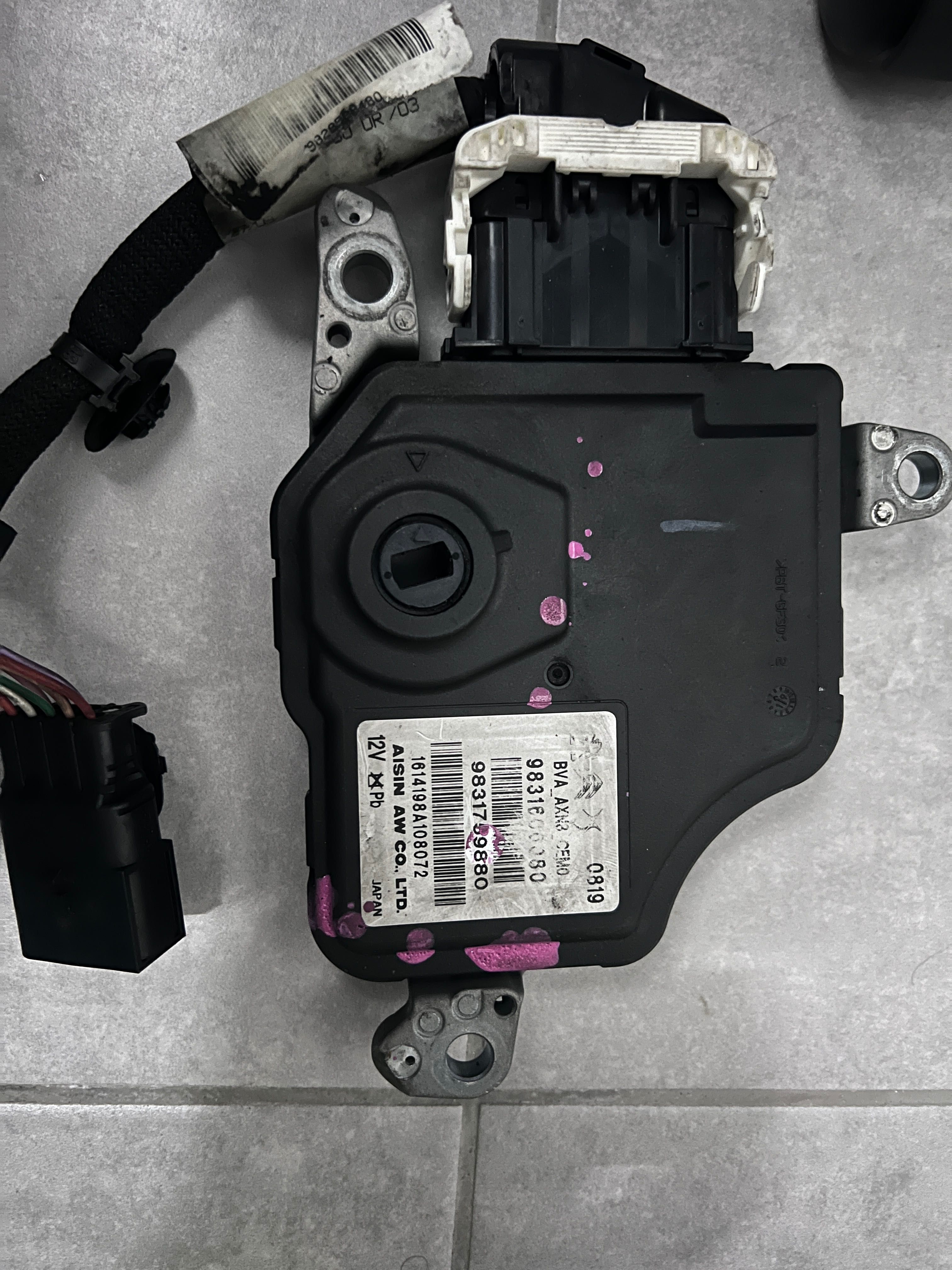 Citroen / Peugeot / DS Controlador de caixa de velocidades automática