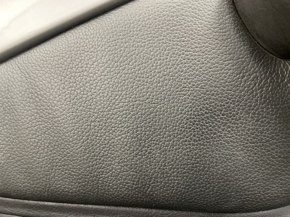 BMW Z3 boczki tapicerka drzwi boczek lewy prawy skóra