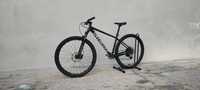 2022r. Specialized Rockhopper. Rozmiar M