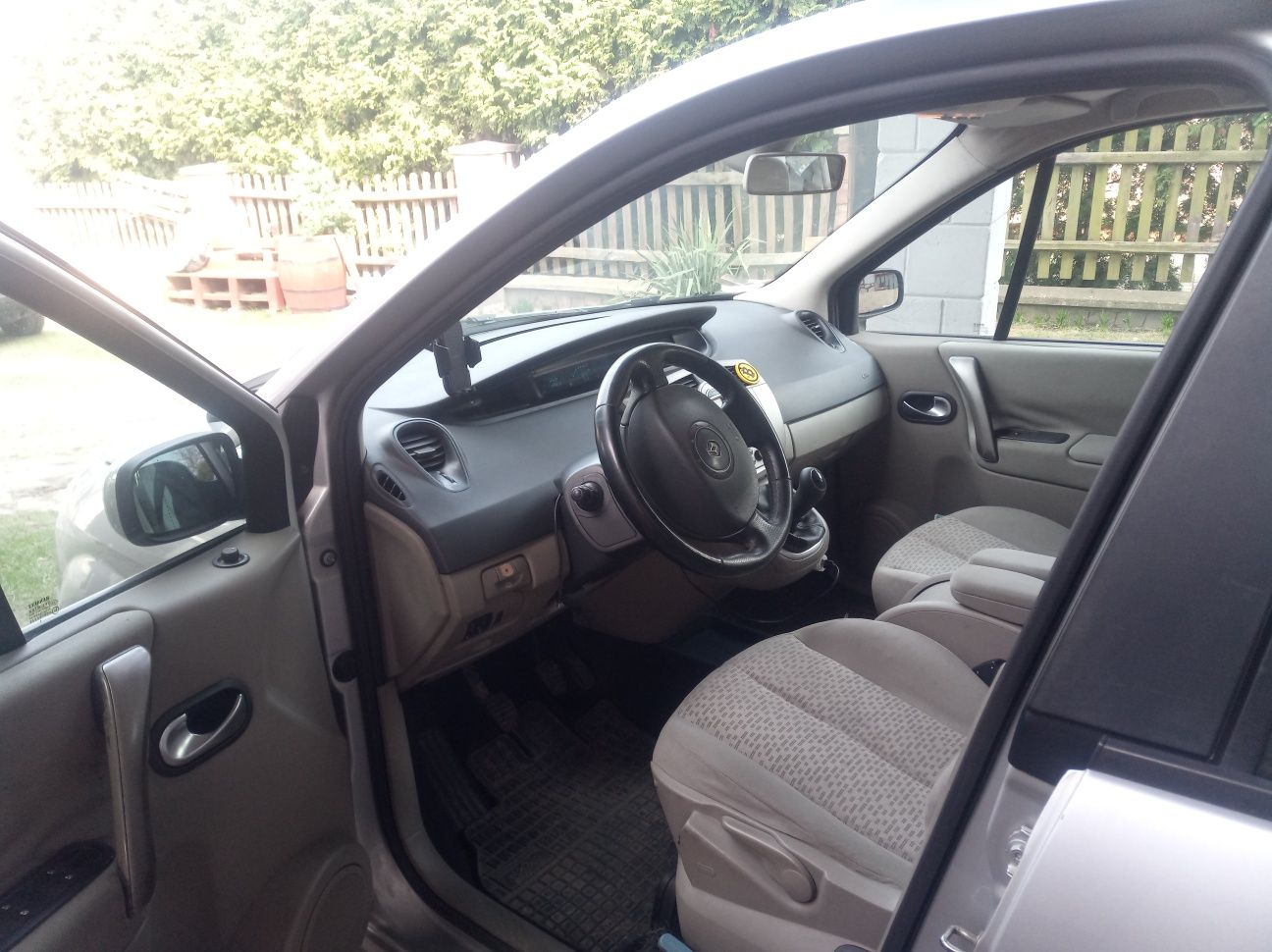 Sprzedam renault scenic 2 1.6