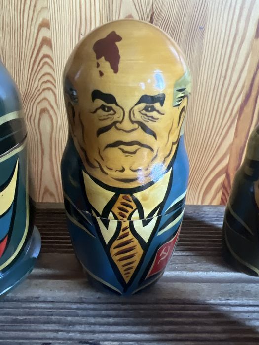 Sprzedam rzadkie 6szt matrioszki z przywódcami ZSRR/Rosji lata 80 te.