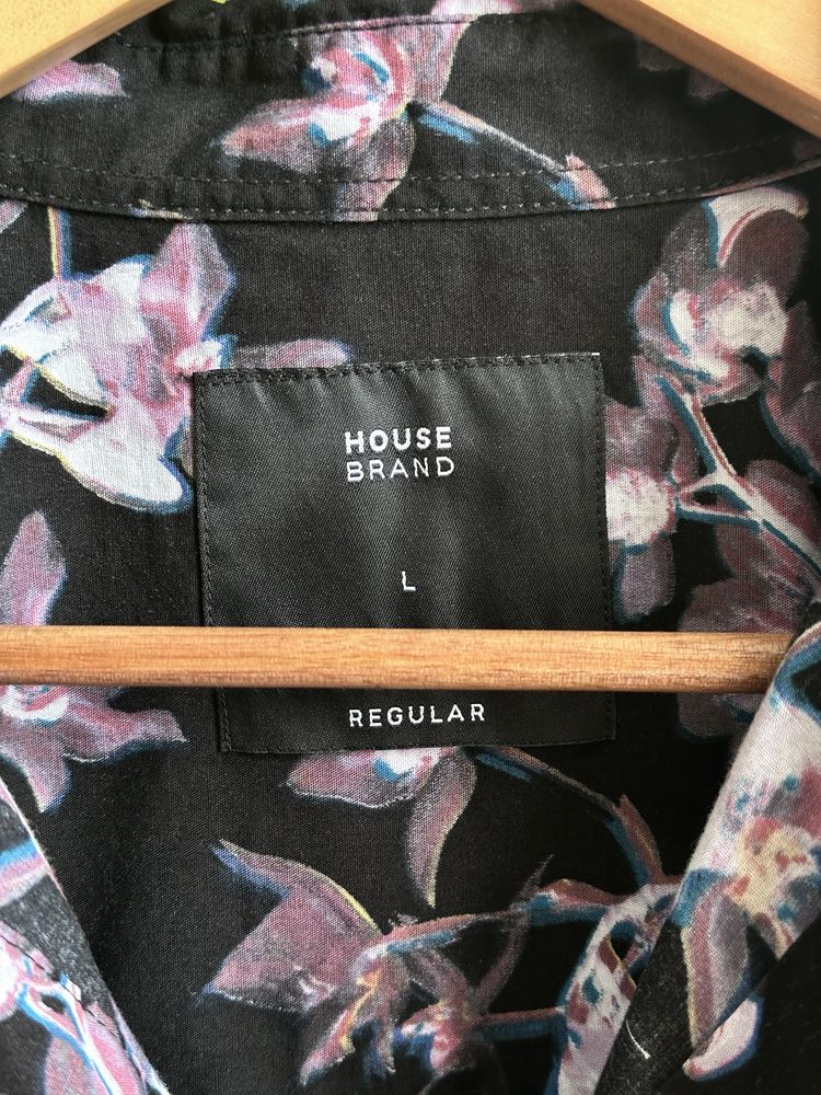 Чоловіча сорочка від House brand.