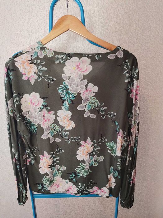 Camisa Verde com Flores Rosa - Promod