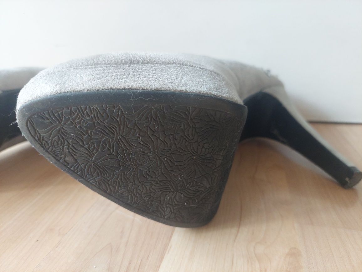 Buty szpilki szare z cyrkoniami
