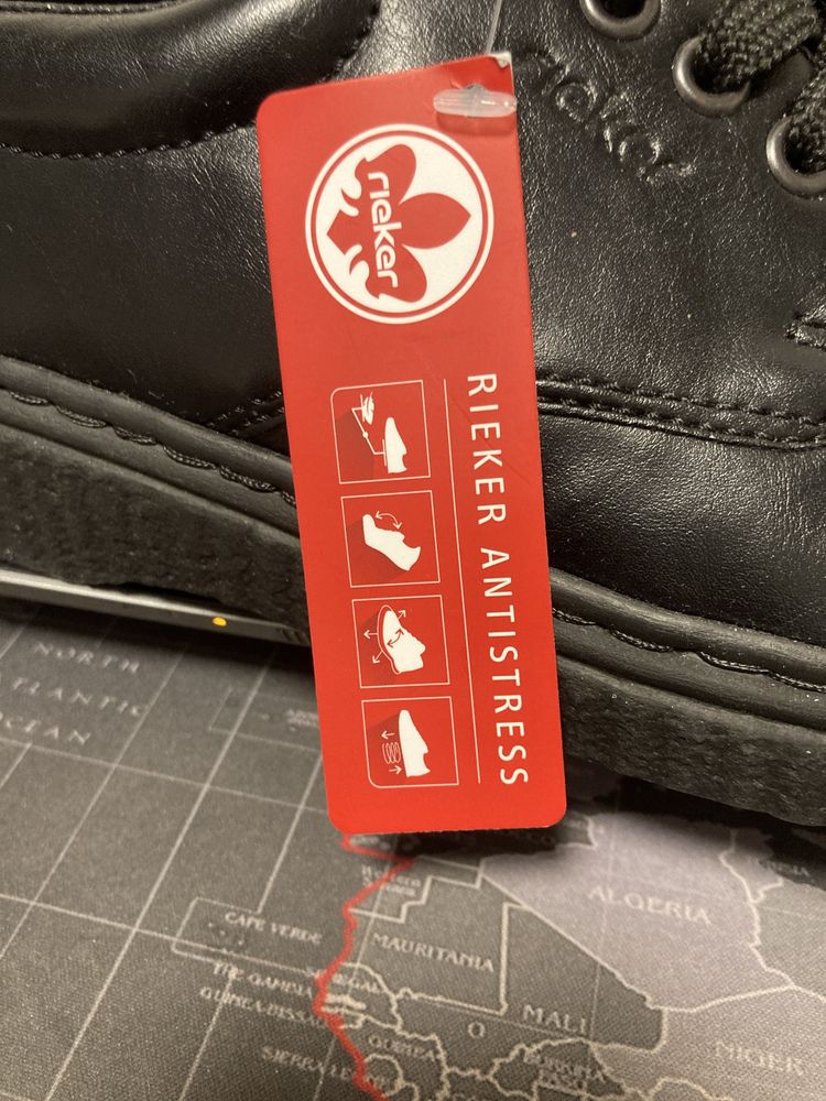 Nowe buty garniturowe Rieker Antistress