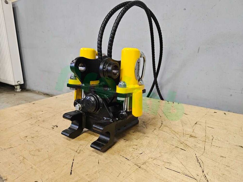 Szybkozłącze uchylne do minikoparki Cat 301.8 lehnhoff ms01