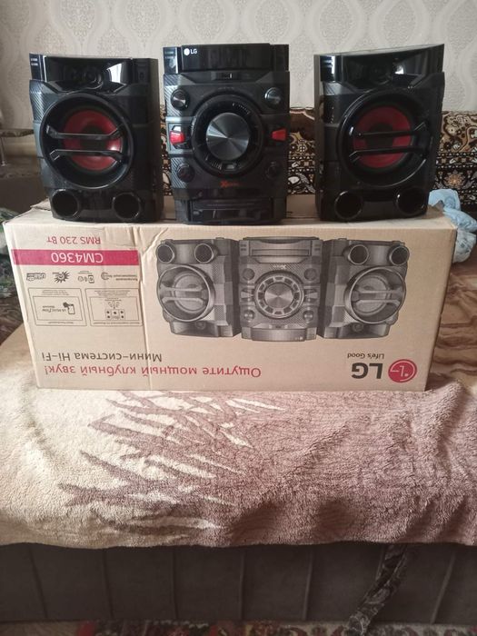 Міні-система Hi-Fi LG