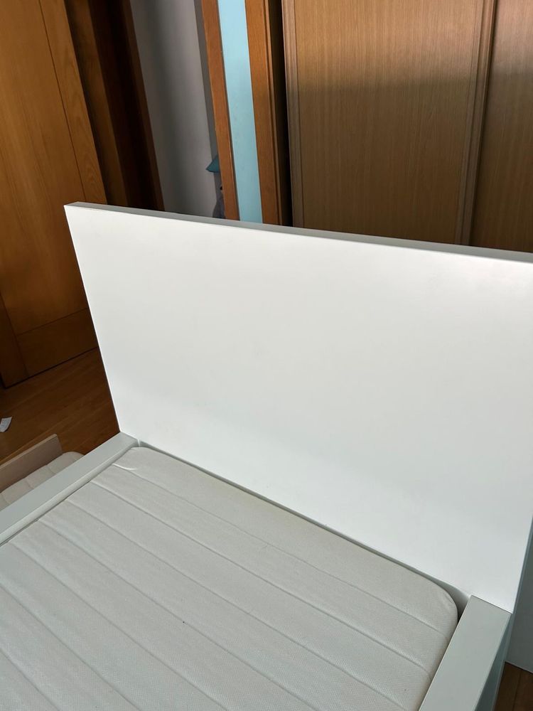 Cama com gavetao de cama extra