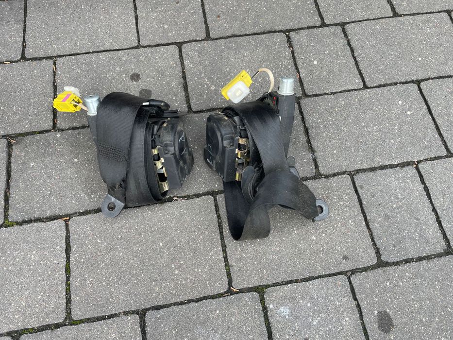 Deska rozdzielcza konsola Pasy VW Caddy III 04-2015