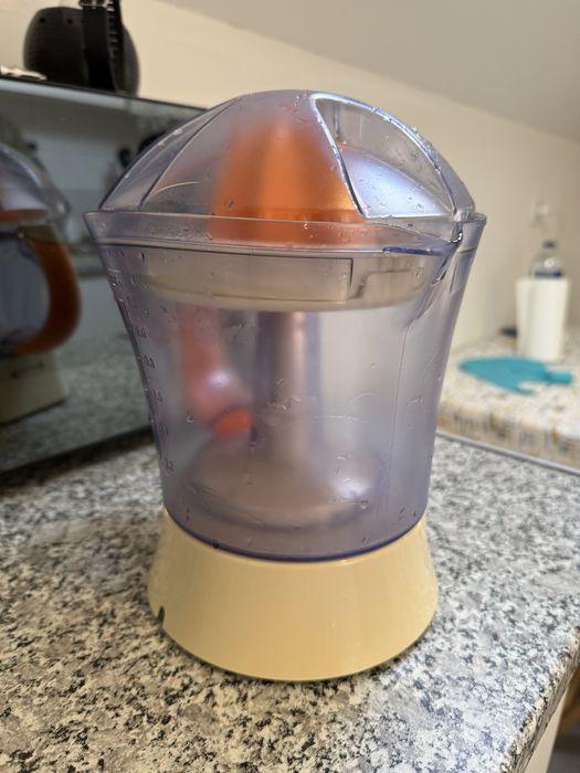 Liquidificador, maquina de sumo, picador