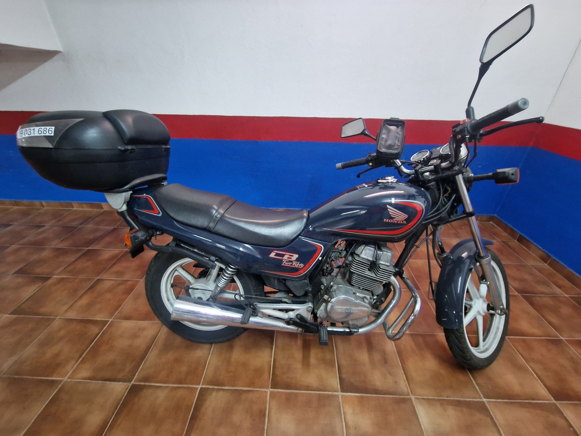 HONDA CB 250 com revisão feita