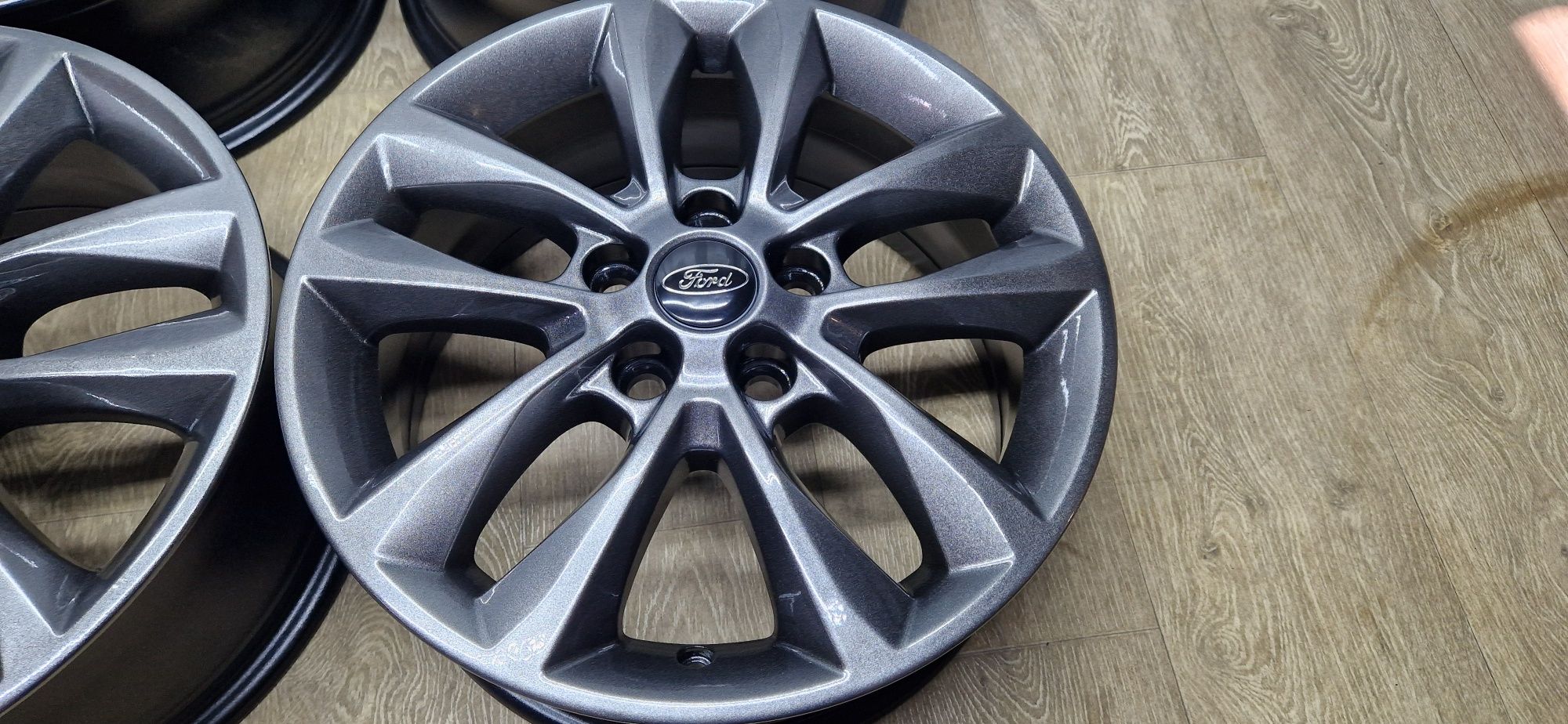 Felgi 16 Ford Focus Mondeo C-max S-max 5×108 6,5J ET50 os.63,4mm