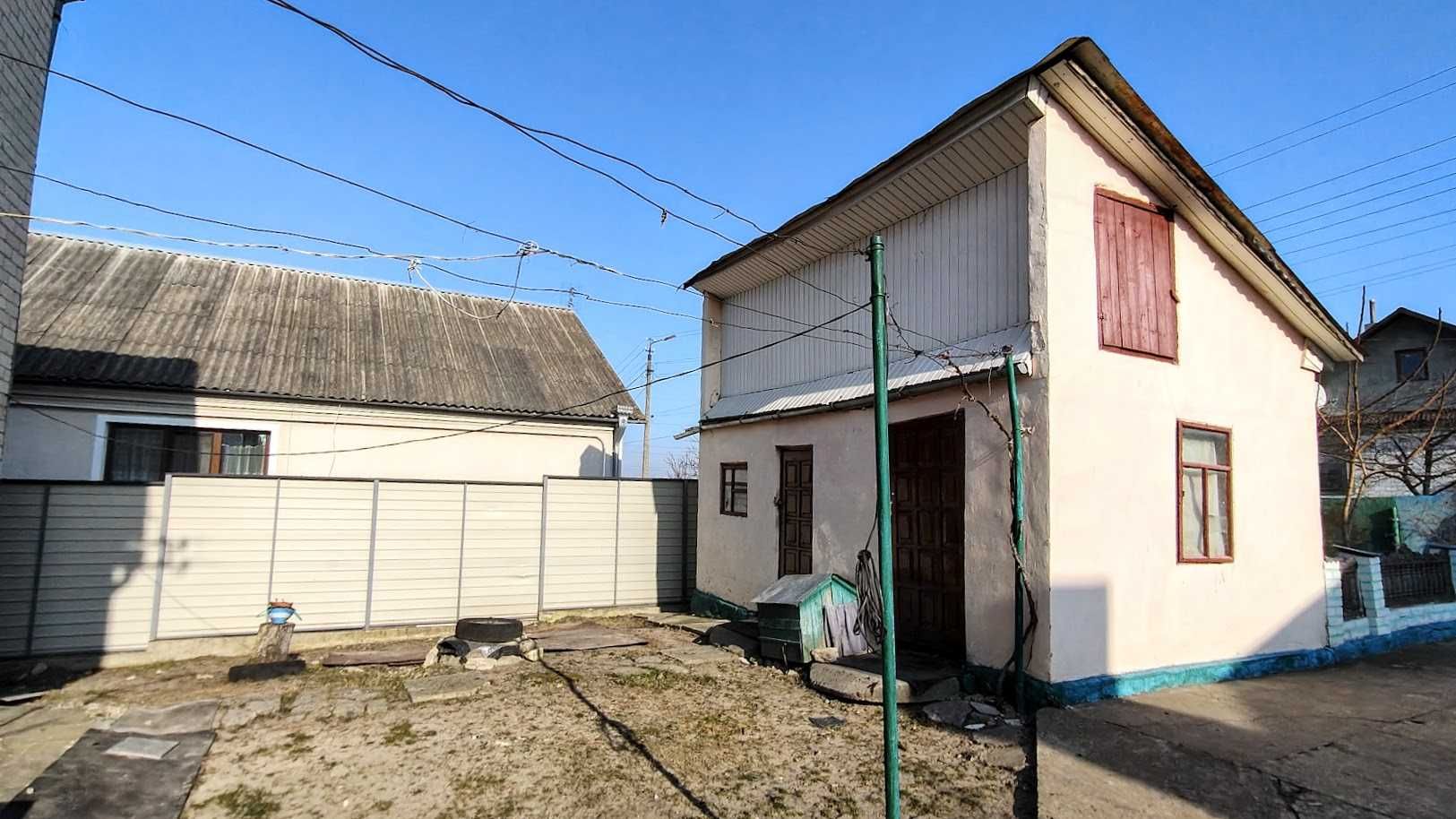 Цегляний будинок для дружної родини в чудовому зручному місці!