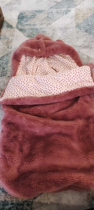 Vendo saco bebé lindo e quentinho
