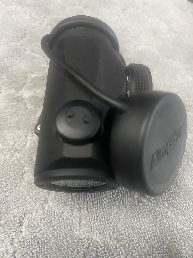 Коліматорний приціл Aimpoint MICRO T-1 2MOA з кріпленням