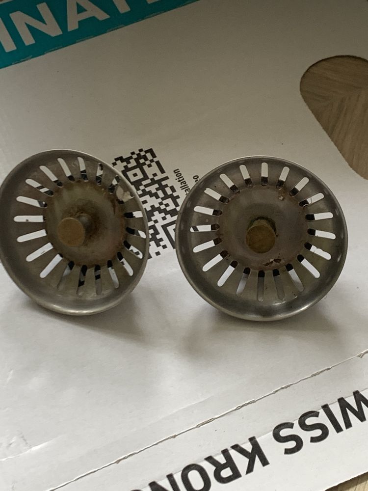 Zlew narożny z ociekaczem, chrom, rury plastikowe, bez uszkodzeń