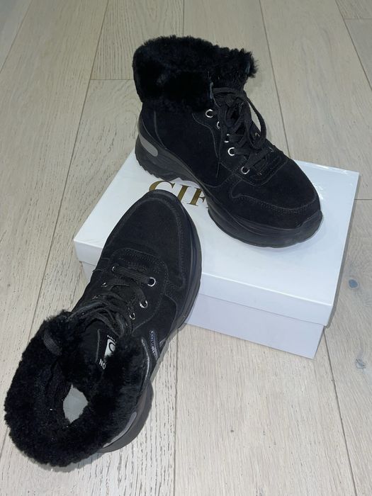 Жіночі зимові черевики б/у