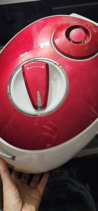 Рисоварка, мультиварка CUCKOO.  Не робоча.