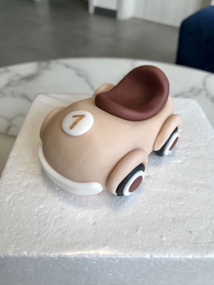 Lew figurka na tort dekoracja z masy cukrowej