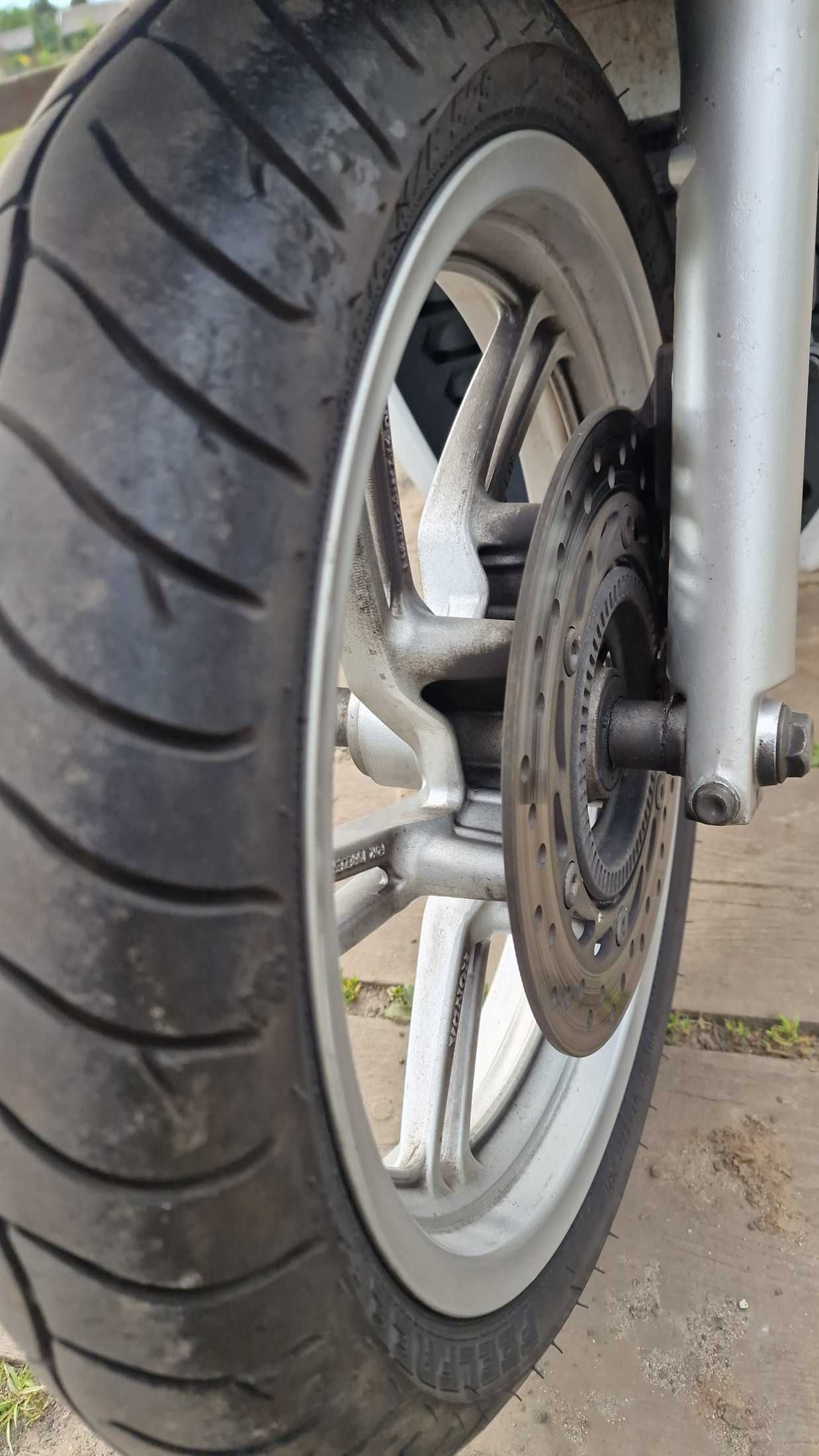 Honda SH300i bez kluczykowa LED ABS TCS kontrola trakcji 2019'