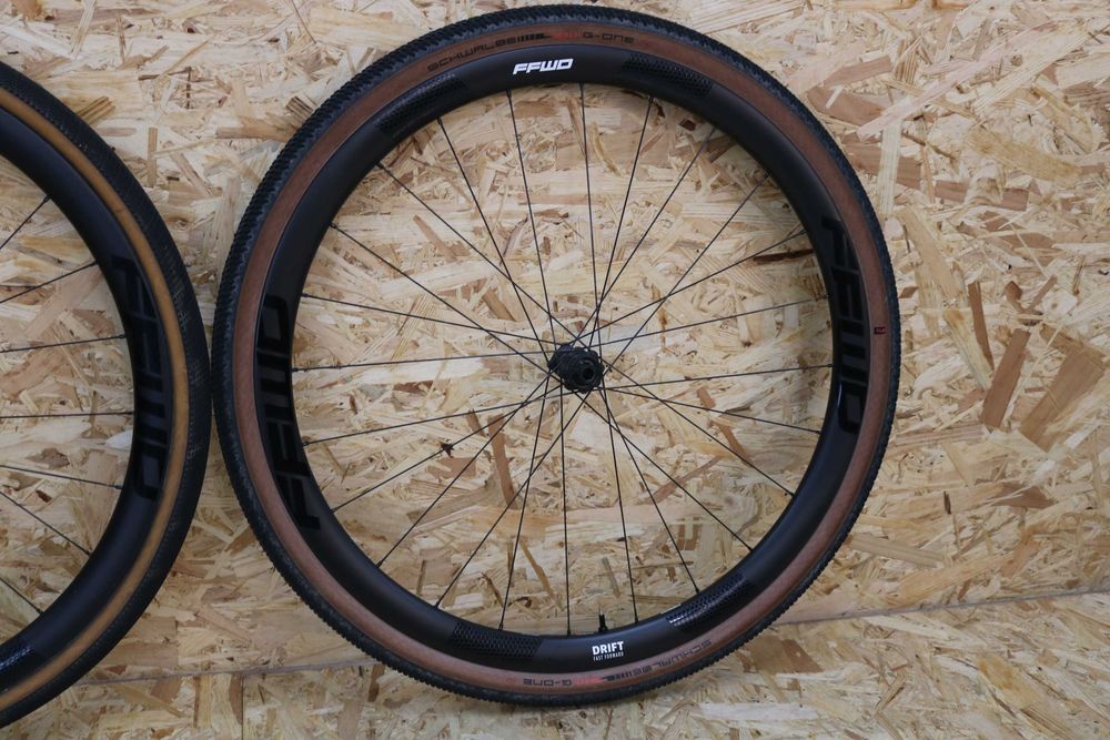 Rodas gravel carbono FFWD Drift