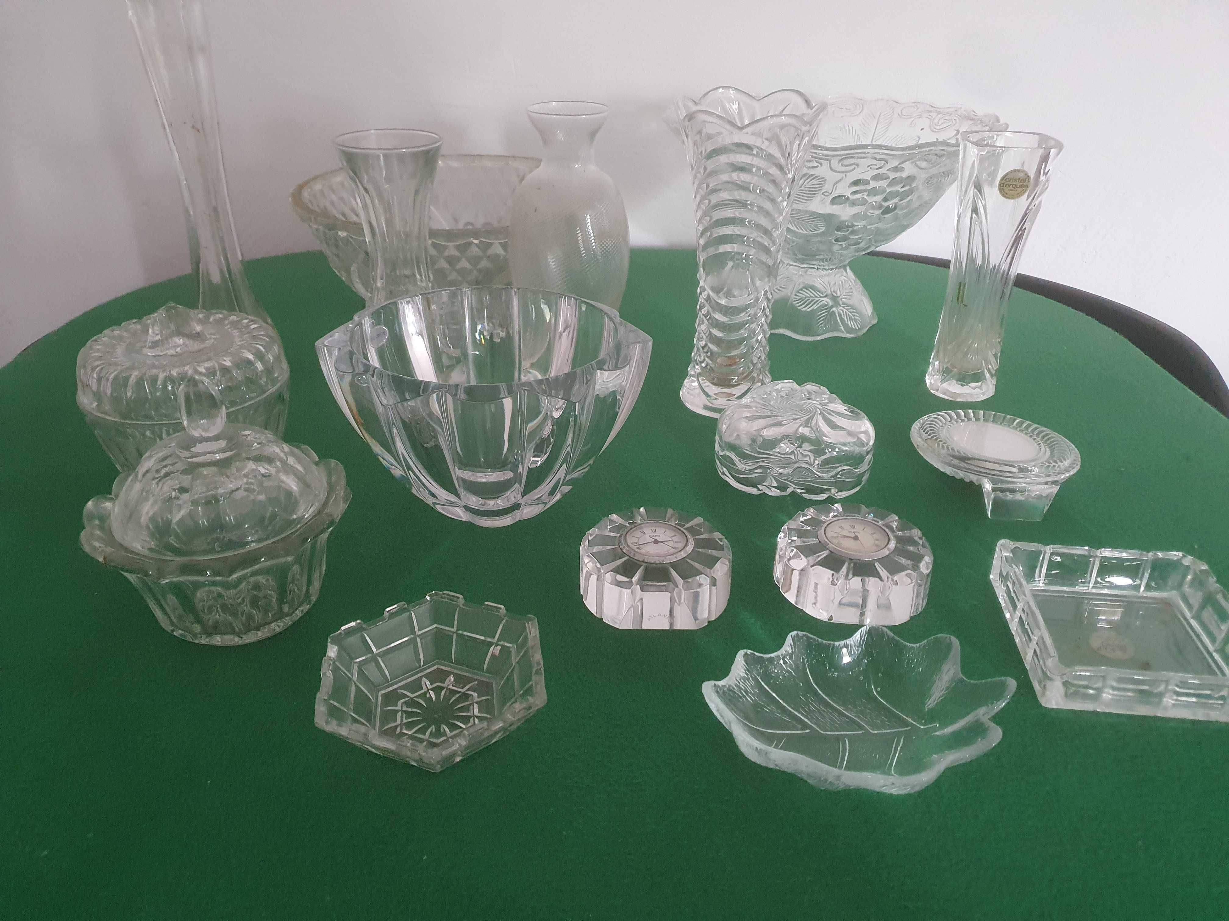 Diversas peças de Cristal e de Vidro