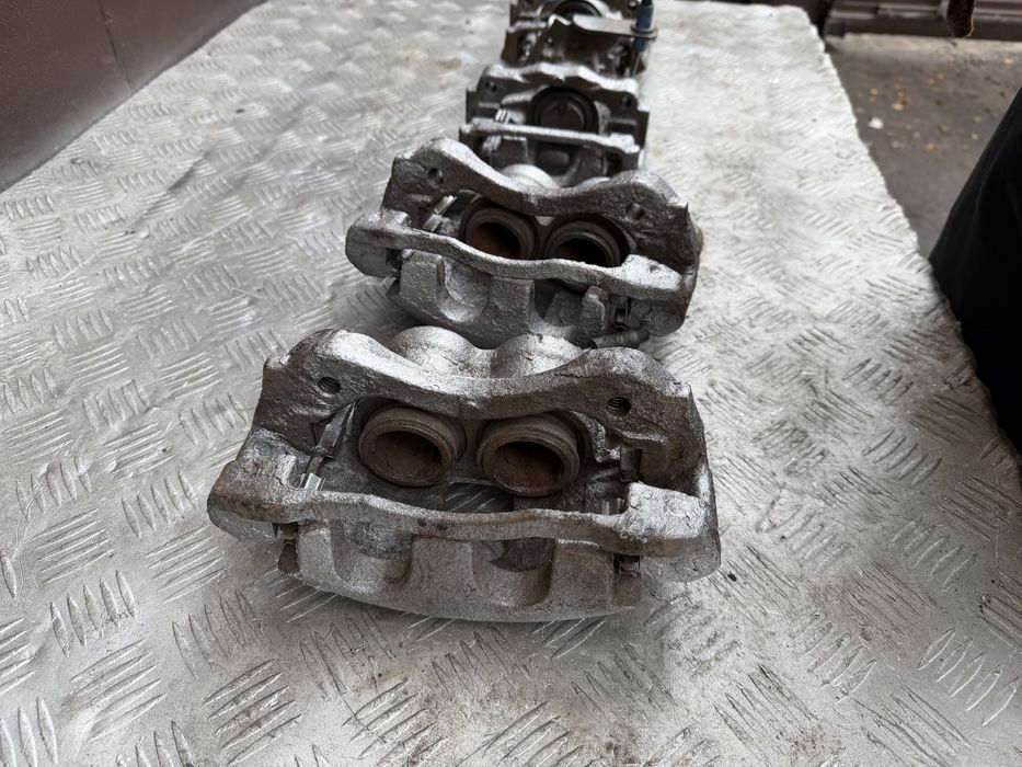 Суппорт передний задний Форд транзит 07год ford transit