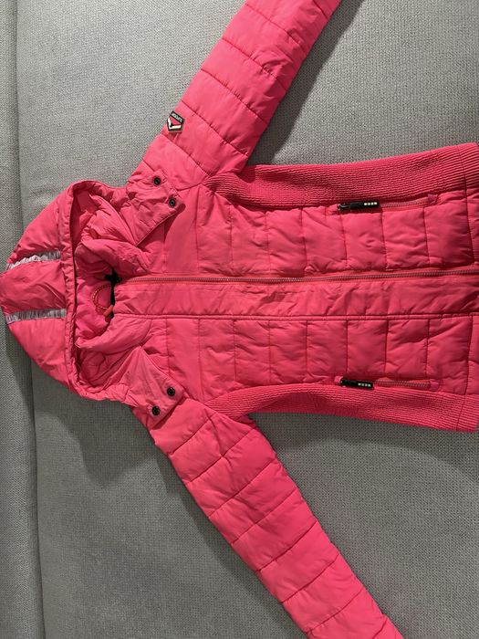 Жіноча рожева куртка