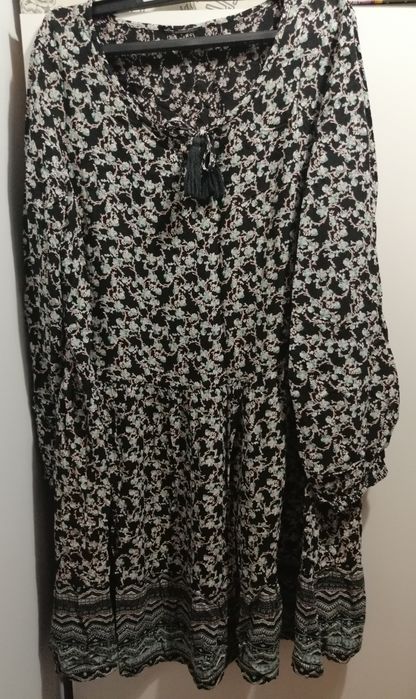 Sukienka długi rękaw