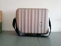 Necessaire de viagem