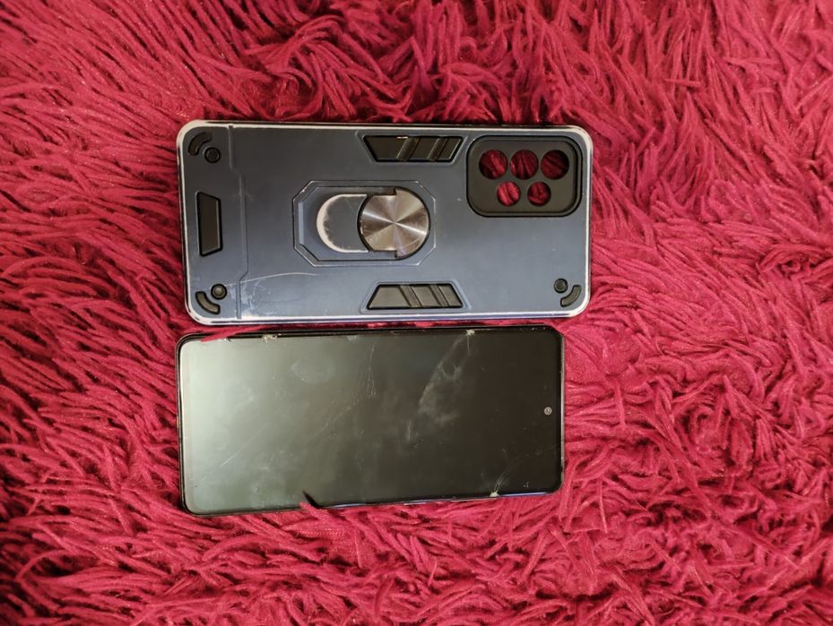 Продам телефон Самсунг а51