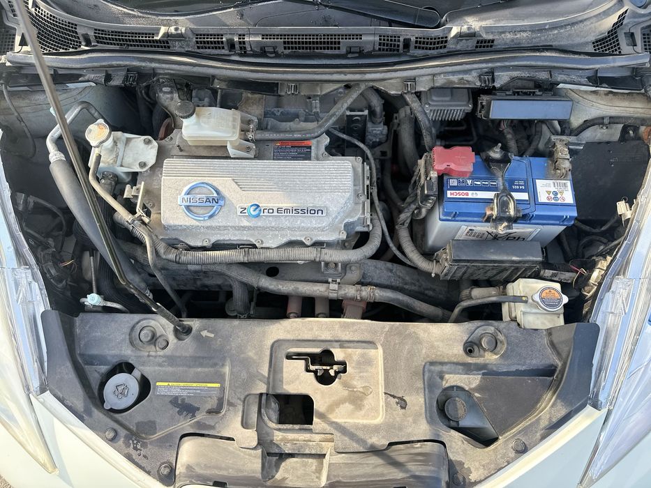 Nissan Leaf 24kw їде 110-120км 9палок! Ціна до 25.10